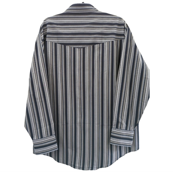Plains Western Wear Blue,Gray &White Striped Pearl snap button down Size XL EUC - Picture 2 of 4